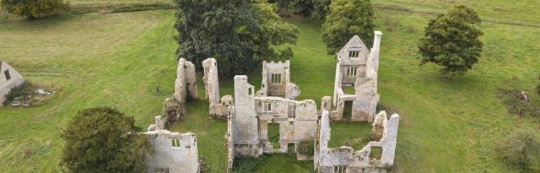 The ruins of the Manor House at Cherwell Valley in Oxfordshire. (Image: Historical England)